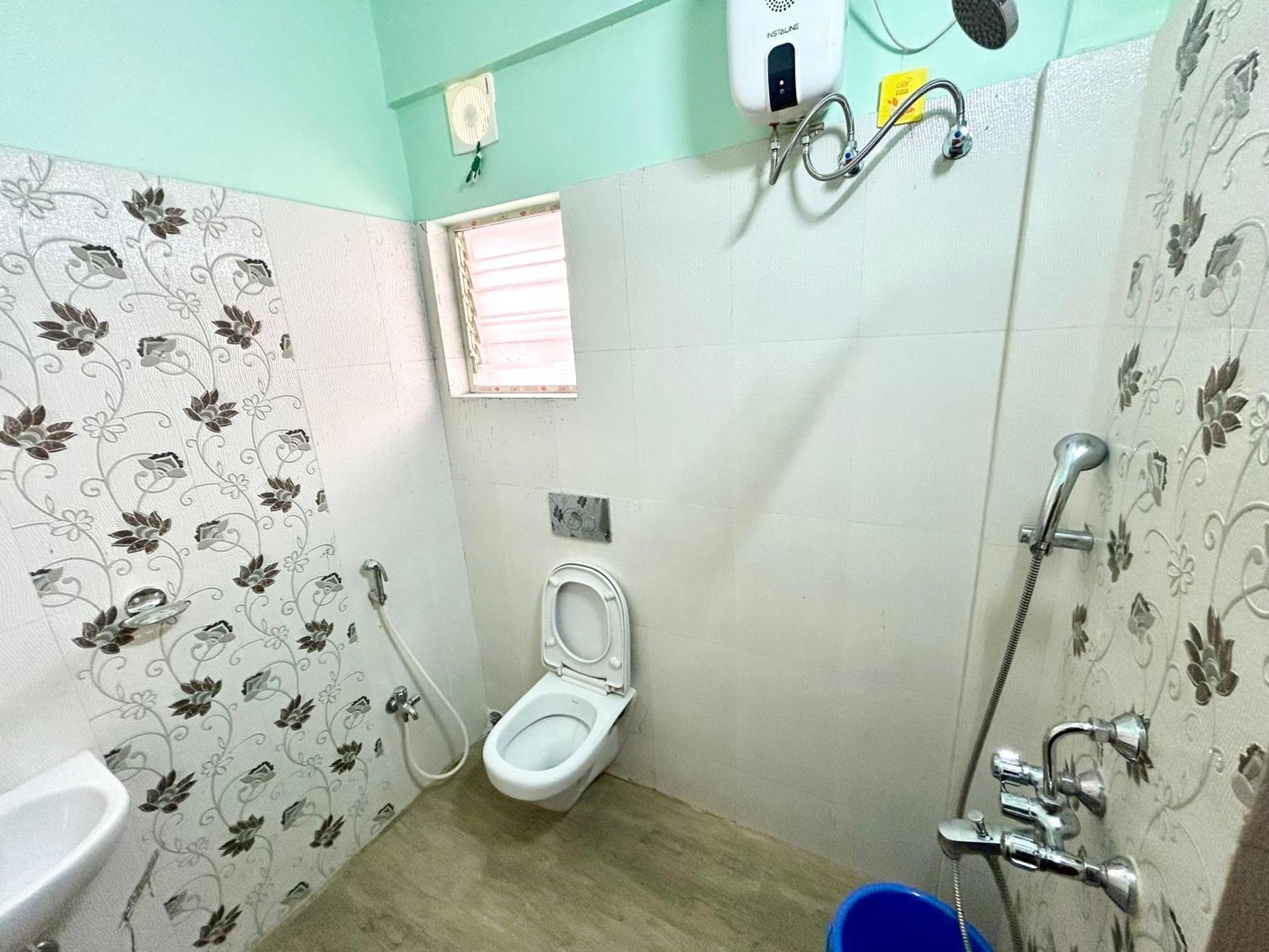 Exquisite 3bhk In The Heart Of Newtown Beside Axis Mall, Action Area 1
